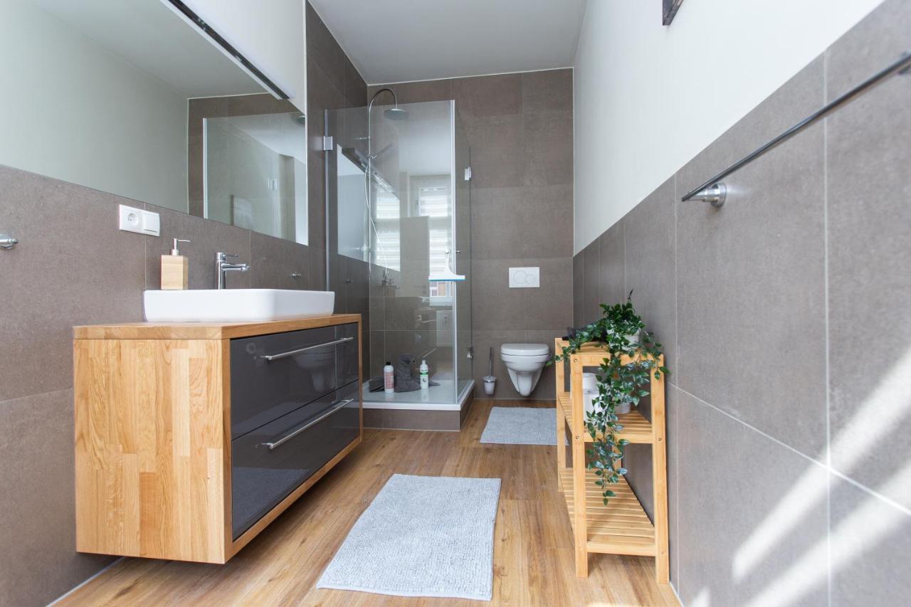 Fullhouse - Zwickau - F45 Apartments - Smarttv - Nespresso Екстериор снимка